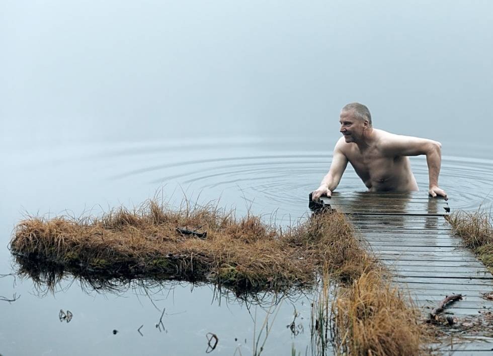 KALDBADING: Da Morten Nygård startet med kaldbading på vinterstid ble sjokket fort stort. - Derfor la jeg prosjektet på hyllen, startet igjen sommeren etter og holdt det gående gjennom høsten, sier han. Foto: Marthe Veian kaldbading vinterbading