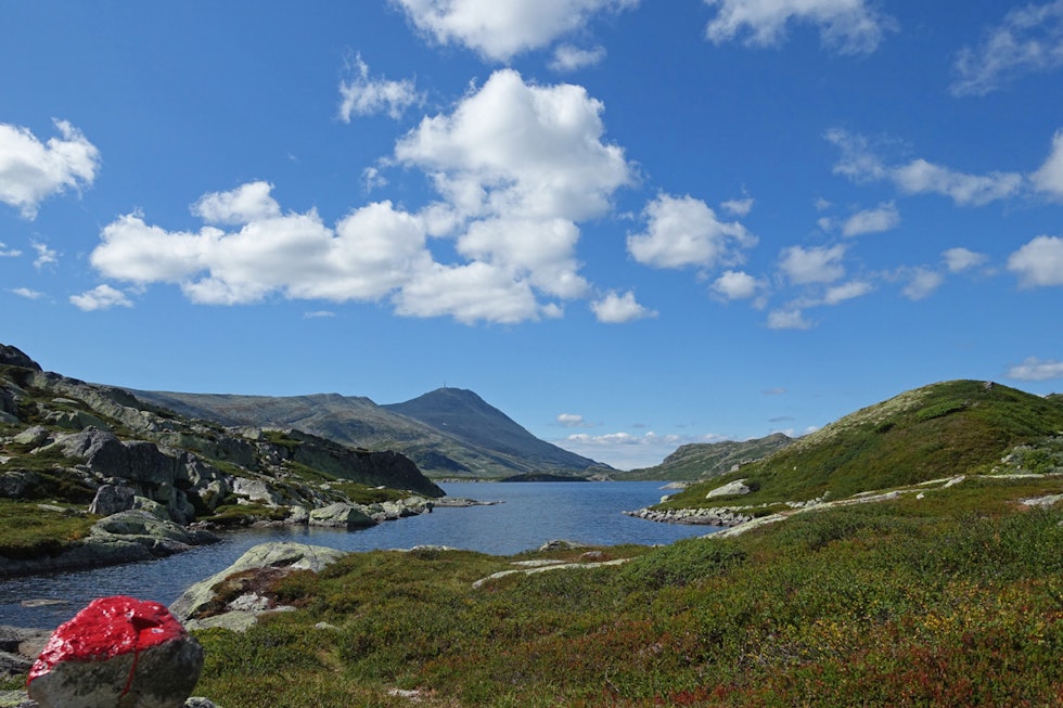 Det er fenomenal utsikt fra grotta. Foto: Erlend Larsen Hulderhola Rjukan Gaustatoppen turguide