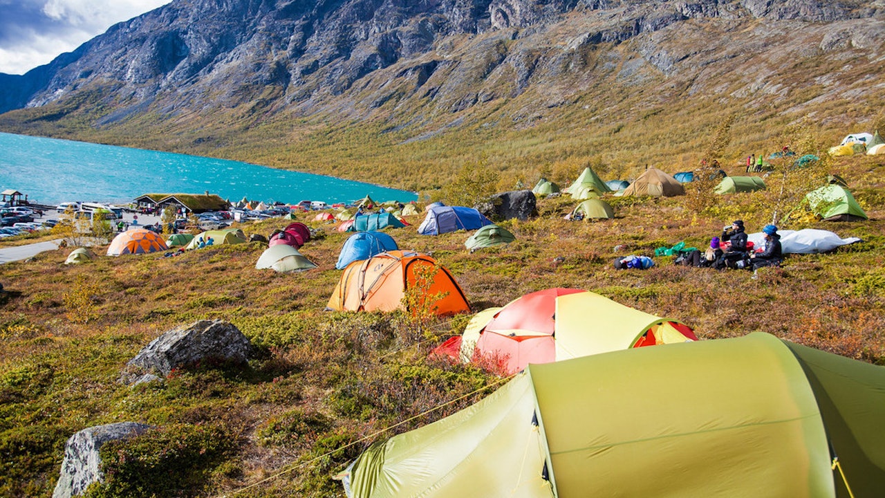 FESTIVALSTEMNING: Alle steder er vakre på Fjellfilmfestivalen. Denne gangen er det Gjendesheim som er stoppet. FESTIVALSTEMNING: Alle steder er vakre på Fjellfilmfestivalen. Denne gangen er det Gjendesheim som er stoppet.