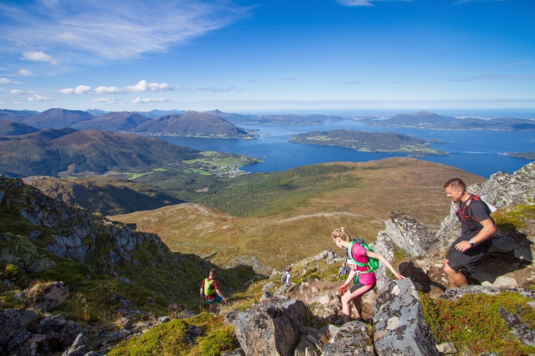 Det blir bratt flere steder underveis i løpet, som har en totalstigning på 1900 høydemeter. Foto: Torvikbukt Idrettslag og Fjellhauselag Det blir bratt flere steder underveis i løpet, som har en totalstigning på 1900 høydemeter. Foto: Torvikbukt Idrettslag og Fjellhauselag