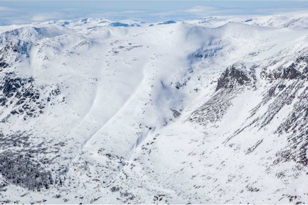 Nibbi sett fra sør. Foto: Espen Schive. / Trygge toppturer. Nibbi sett fra sør. Foto: Espen Schive. / Trygge toppturer.