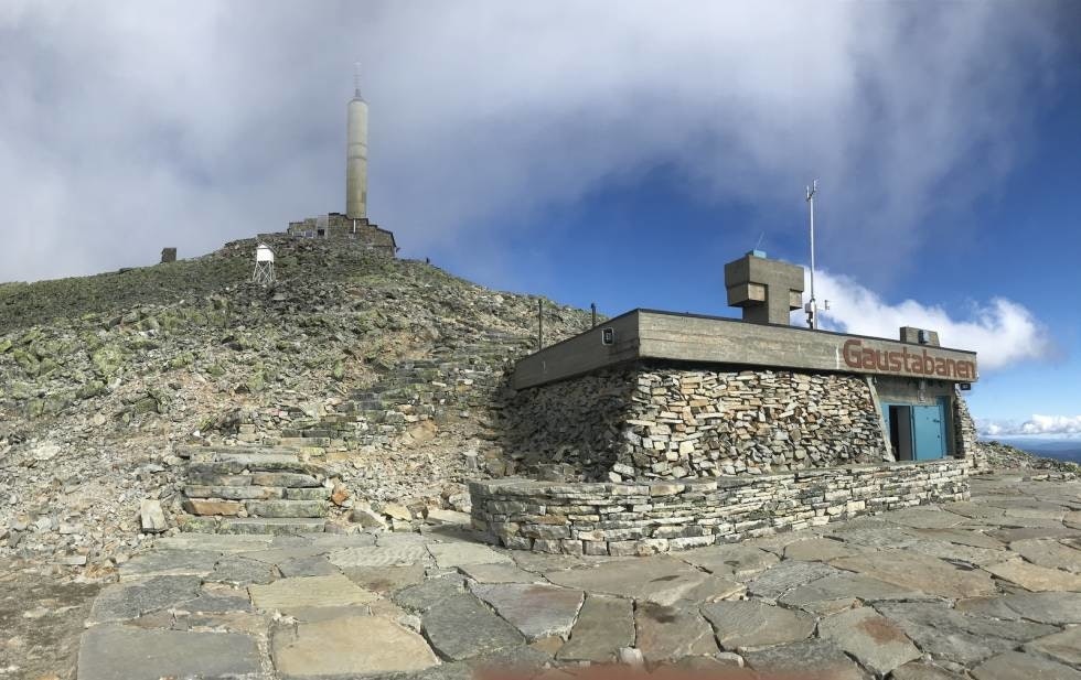 NATUR-ATTRAKSJON: Mange norske reiselivsprodukter er bygget rundt naturen. Gaustatoppen er eksempel på et turmål som har fått støtte gjennom Nasjonale turiststier. Foto: Gaustabanen norsk fjell