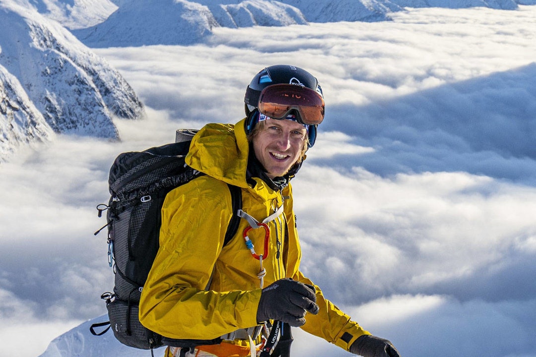 LIKER VANNTETTE SKO: Gjermund Nordskar løper gjerne med vanntette sko i fjellet på høsten. Foto: Vegard Aasen Gjermund Nordskar