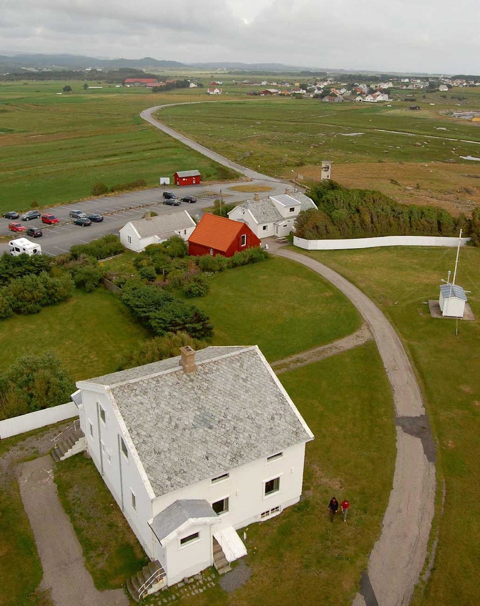 Fra toppen av Lista fyr kan du skue tilbake på det karakteristiske og flate landskapet du nettopp har syklet gjennom. Foto: Paal Leveraas Lista-med-sykkel-Paal-Leveraas-2