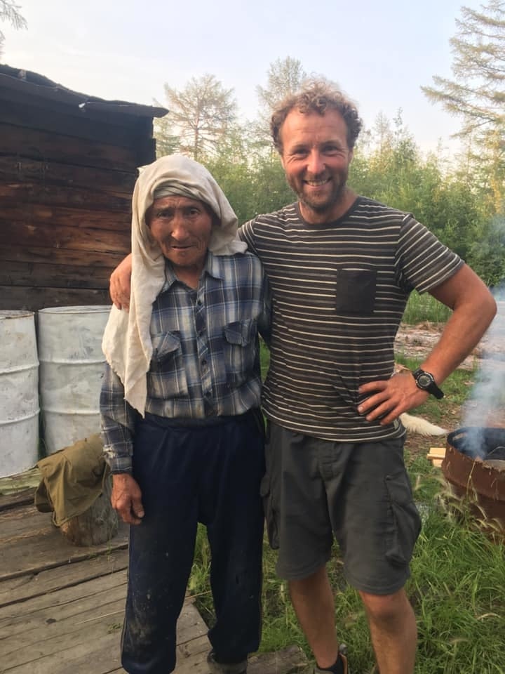 FINE FOLKEMØTER: Det er lite turisme langs elva og få som snakker engelsk. Men imøtekommenheten er stor til tross for språkbarrierer, forteller Kjartan Bergsvåg. Foto: Privat