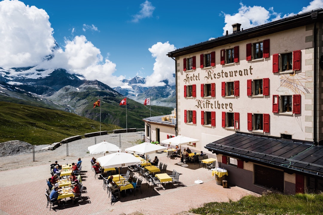 HOTELL: Anrika Hotel Riffelberg i Zermatt, vakkert beliggende med utsikt mot Matterhorn. De byttet nylig navn til opphavsnavnet Riffelhaus. Anrika Hotel Riffelberg i Zermatt