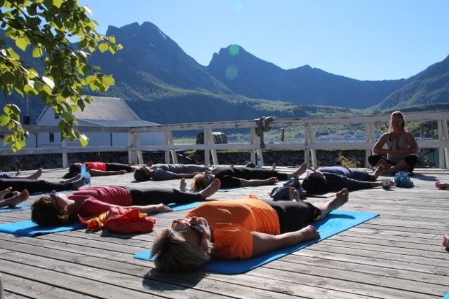 OPPLADING: Yoga gir deg ny energi.Foto: Randi Skaug