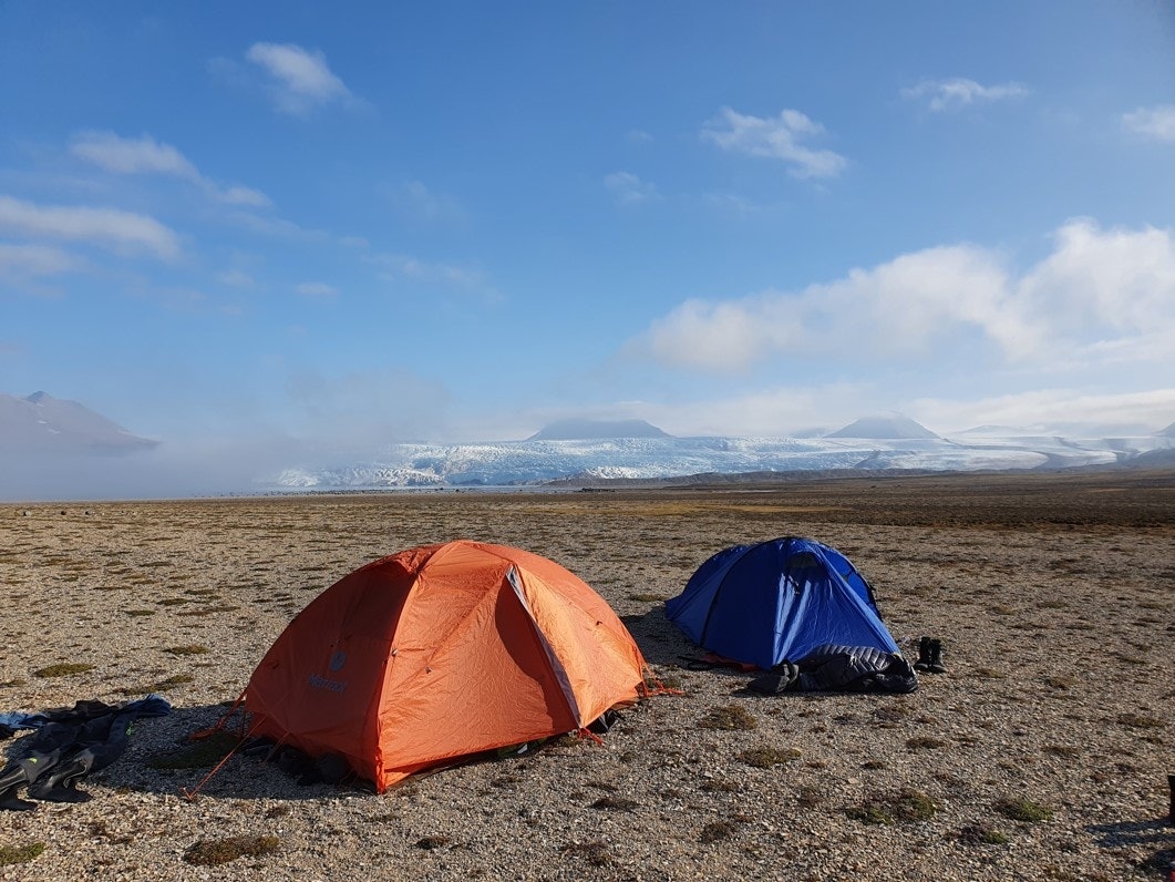 telt camp ved Brucebyen med Nordenskiøldbreen. Foto Leif Riis