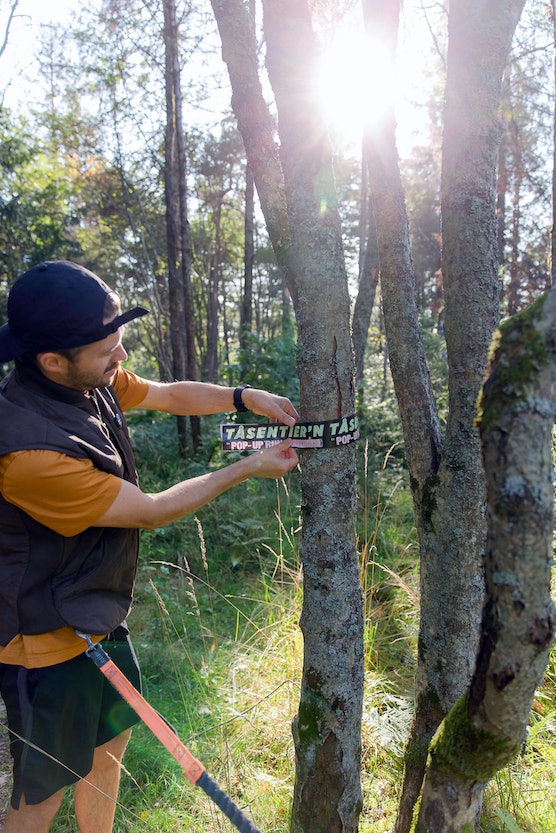 TÅSEN TURLAG: – Det begynte med en lavterskel-tur som jeg løp selv. På blåstier, innom flytstier for syklister og litt eventyrskog. Jeg syntes at jeg hadde ei fin løkke. Valgte jeg en høyre der og en venstre der, så ble det nøyaktig en ti-kilometer. Jeg etablerte den som et Strava-segment, som flere sti-kompiser likte godt de syntes at dette var noe av det fineste de har gjort. Så tenkte vi kanskje kan det være inspirerende for andre, forteller Torstein Greni. Tåsen turlag tåsentiern pop up run