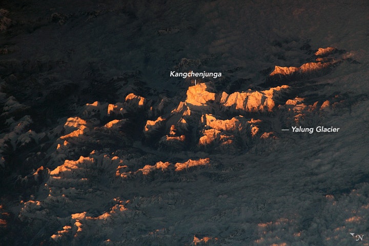 Kangchengjunga sett fra ISS. Foto: Wikimedia Commons Kangchengjunga ISS