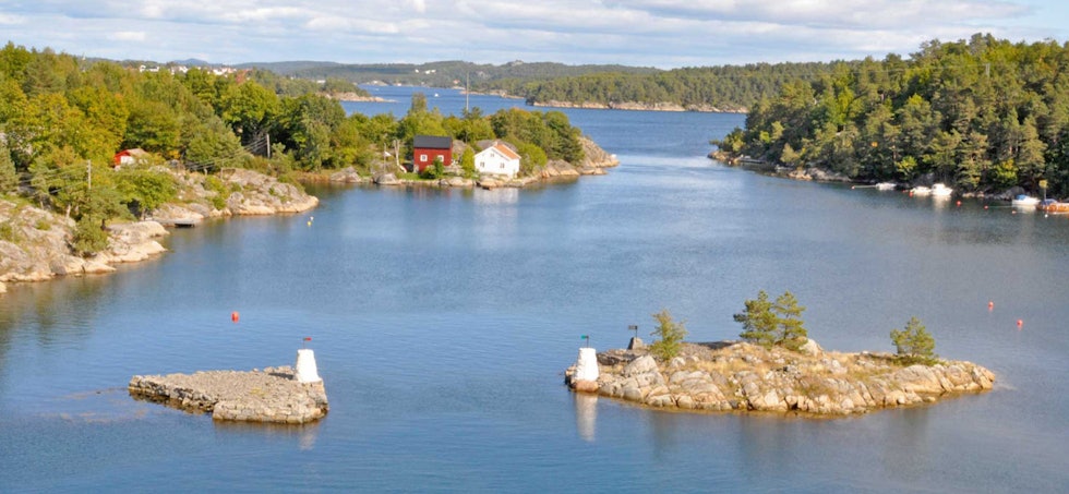 «Porten» inn til Blindleia, ved Justøy bru, når du kommer fra Lillesand sentrum. Foto: Torolf Kroglund Padletur-i-Blindleia-Torolf-Kroglund-3