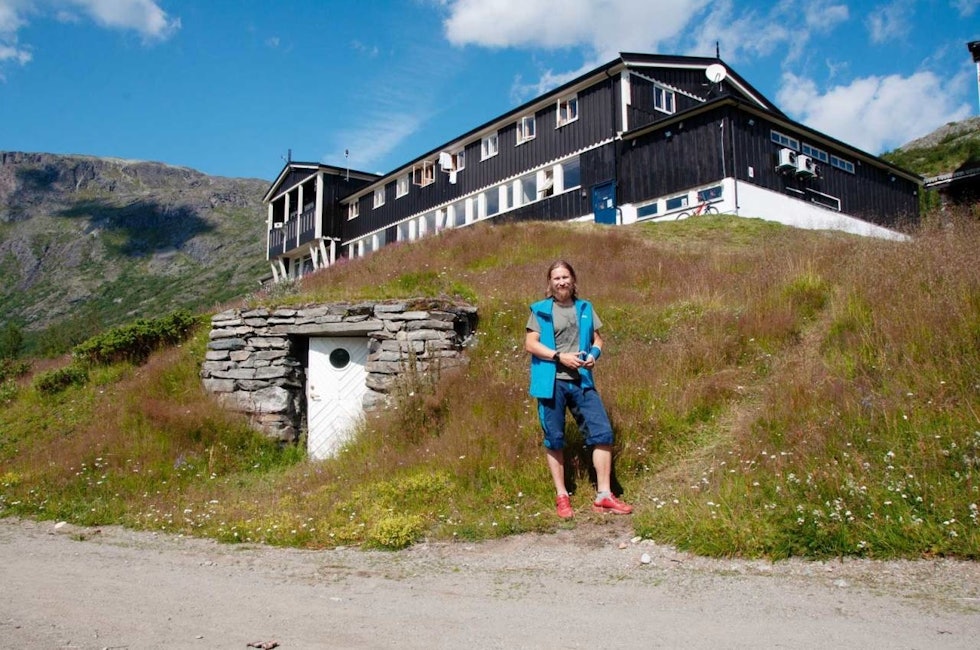 Hyttevert på Gjendesheim, Marius Haugaløkken. Foto: Gunhild Aaslie Soldal Marius Haugaløkken Gjendesheim DNT