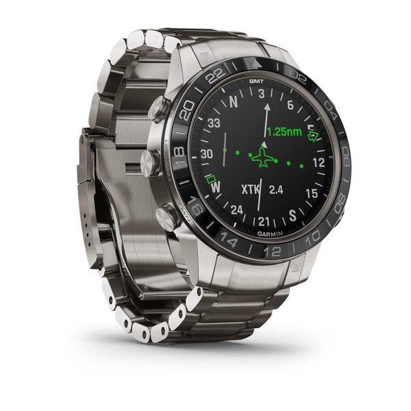 PILOTKLOKKE: Garmin MARQ Aviator har funksjoner tilpasset piloter og andre flyinteresserte. Garmin MARQ Aviator pulsklokke