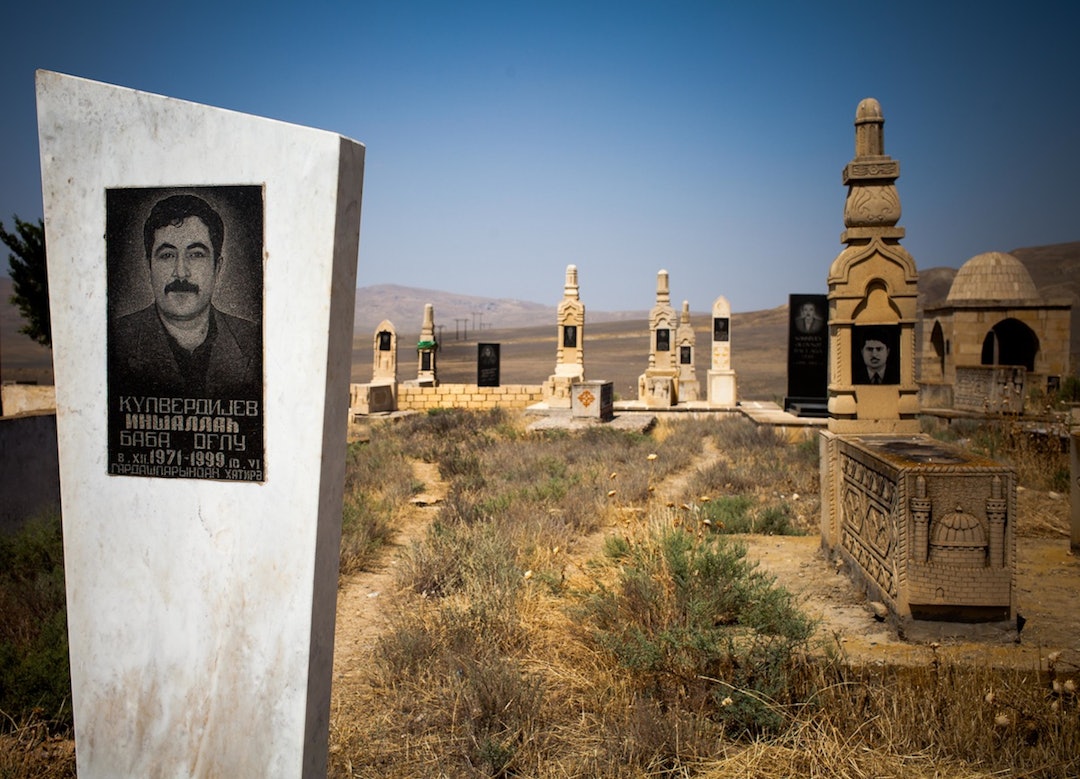 Azerbaijan_på vei til Lahic_gravplass_MG_8174 Azerbaijan_på vei til Lahic_gravplass_MG_8174