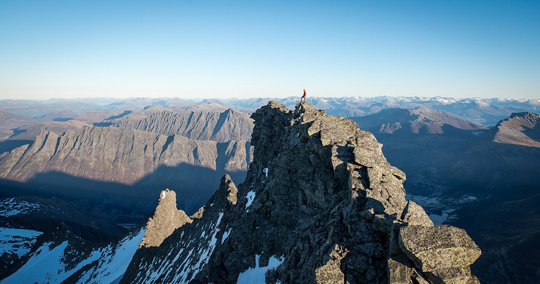 STORT: Ikke alle fjellene på listen er like spektakulære som Råna i Sunnmøre. Foto: Christian Nesset.