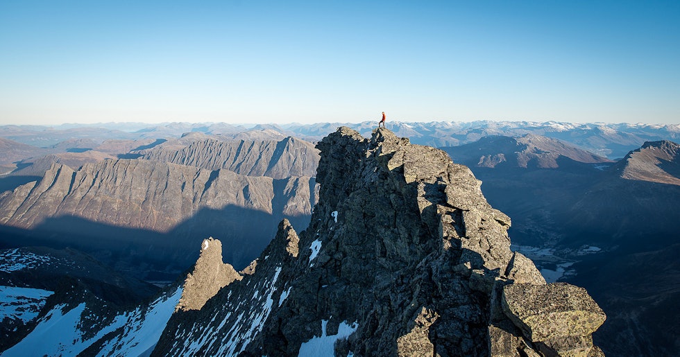 STORT: Ikke alle fjellene på listen er like spektakulære som Råna i Sunnmøre. Foto: Christian Nesset.