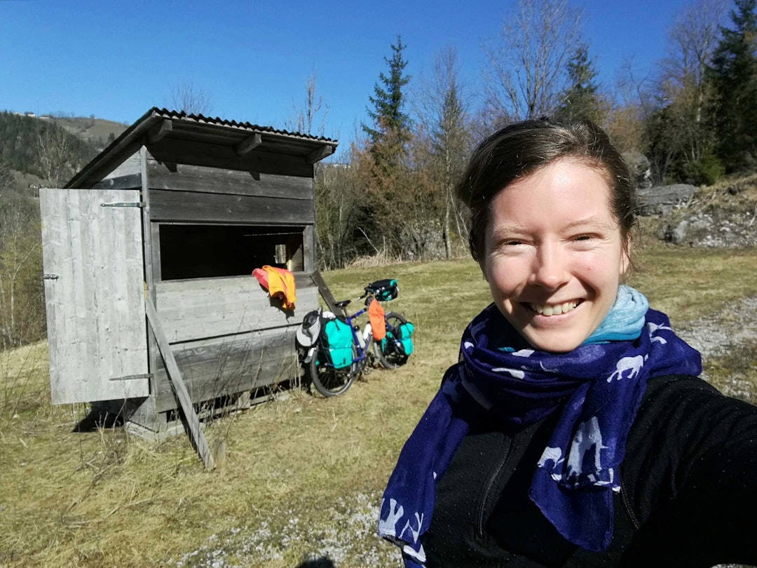 PÅ VEI VIDERE: Overnatting i ei lita jegerhytte i Østerrike. teresie hommersand utemagasinet