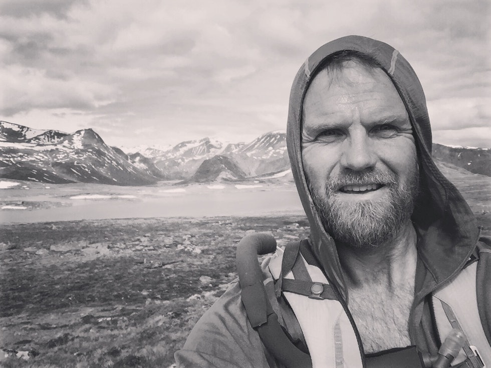 OM Å KOMME SEG IGJEN: Gjorde et forsøk på å jogge fra Beito til Vågå på øst siden av veien. Jeg kom 64 kilometer. Da var beina rimelig stive. Rakk øl og pizza i Vågå med en en venn før solnedgang. OM Å KOMME SEG IGJEN: Gjorde et forsøk på å jogge fra Beito til Vågå på øst siden av veien. Jeg kom 64 kilometer. Da var beina rimelig stive. Rakk øl og pizza i Vågå med en en venn før solnedgang.