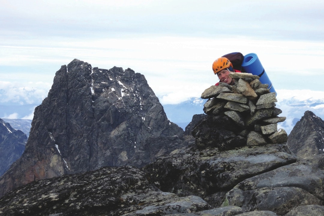 ROCKY MOUNTAIN: Fra toppen av Styggedalstind er det ikke veldig langt til Storen (i bakgrunnen). Foto: Ivar Marthinusen ROCKY MOUNTAIN: Fra toppen av Styggedalstind er det ikke veldig langt til Storen (i bakgrunnen). Foto: Ivar Marthinusen