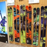 Mange spennende og allsidige ski i Q-serien til Salomon