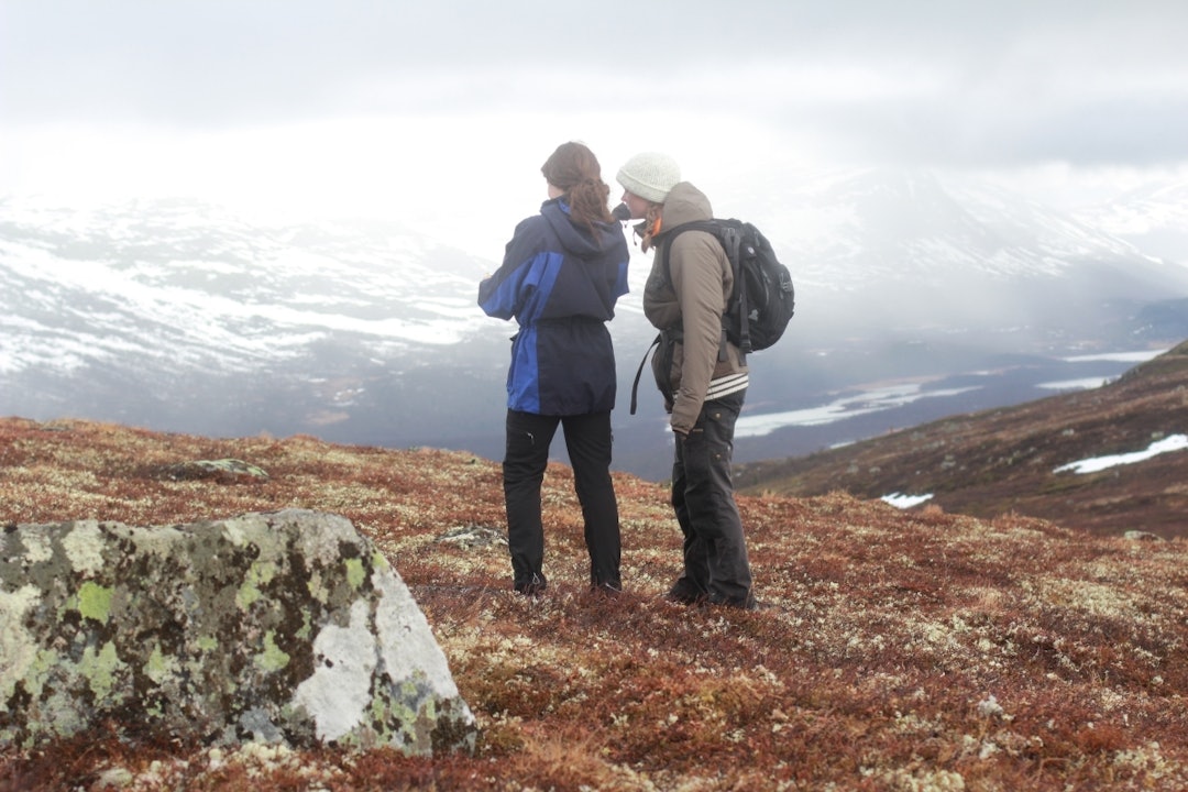 NYE VEIER: Når vi går eller løper, er vi frie til å velge. Nye veier, stier og landskap kan tas i bruk. Beina gir fantastisk framkommelighet. Foto: Charlotte Oliversen NYE VEIER: Når vi går eller løper, er vi frie til å velge. Nye veier, stier og landskap kan tas i bruk. Beina gir fantastisk framkommelighet. Foto: Charlotte Oliversen