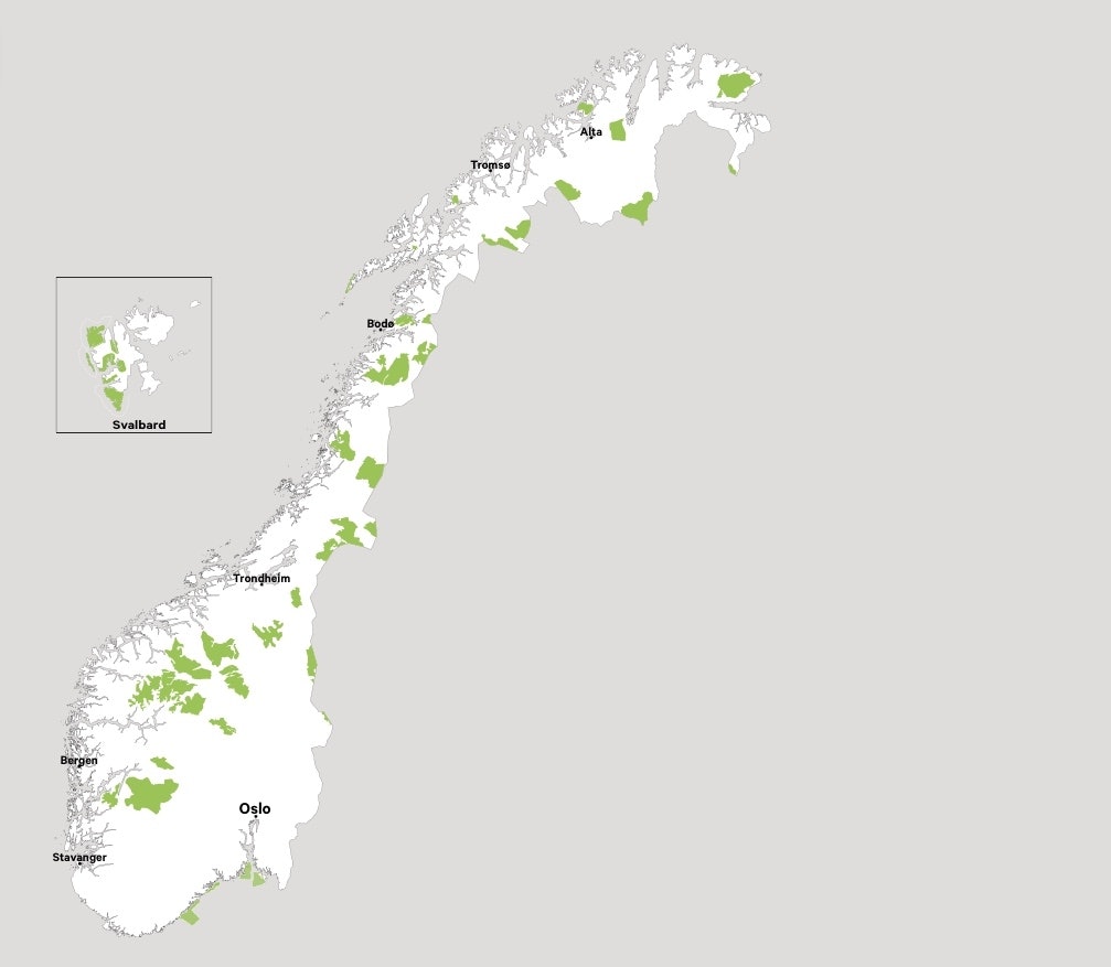 NASJONALPARKER I NORGE: De grønne feltene viser områder med nasjonalparkstatus. Illustrasjon: norgesnasjonalparker.no nasjonalparker i norge
