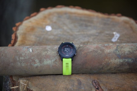 KOMPASS: Du kan laste ned kart til Garmin Forerunner 935, men også bruke den som kompass i tillegg til vanlig papirkart. Foto: Øyvind Aas Test av Garmin Forerunner 935 Tri Bundle