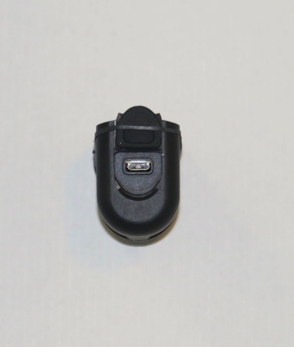 ENKEL TILGANG: USB-inngangen er på motsatt side av på/av-knappen. Den er lett tilgjengelig.