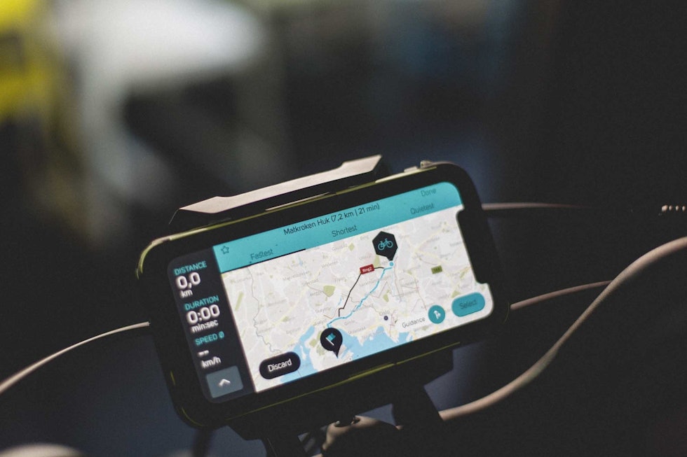NAVIGASJON: Appen som tilhører Bosch-motoren har integrert navigasjon som gir deg beskjed med høy stemme om hvor du skal sykle. Du kan selvfølgelig også bruke andre karttjenester som Google Maps etc. Foto: Kristoffer H. Kippernes test electra path go elsykkel 2021