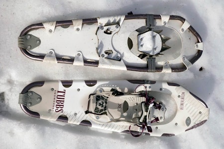 TUBBS MOUNTAINEER 30: Tubbs Mountaineer har vunnet en rekke tester En av hver Tubbs Mountaineer 25 og 30 truge til test i snøen