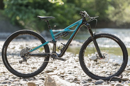 MERKEVAREN: Specialized kalte sykkelen «Enduro», lenge før enduro ble et begrep i sporten. Foto: Kristoffer Kippernes MERKEVAREN: Specialized kalte sykkelen «Enduro», lenge før enduro ble et begrep i sporten. Foto: Kristoffer Kippernes
