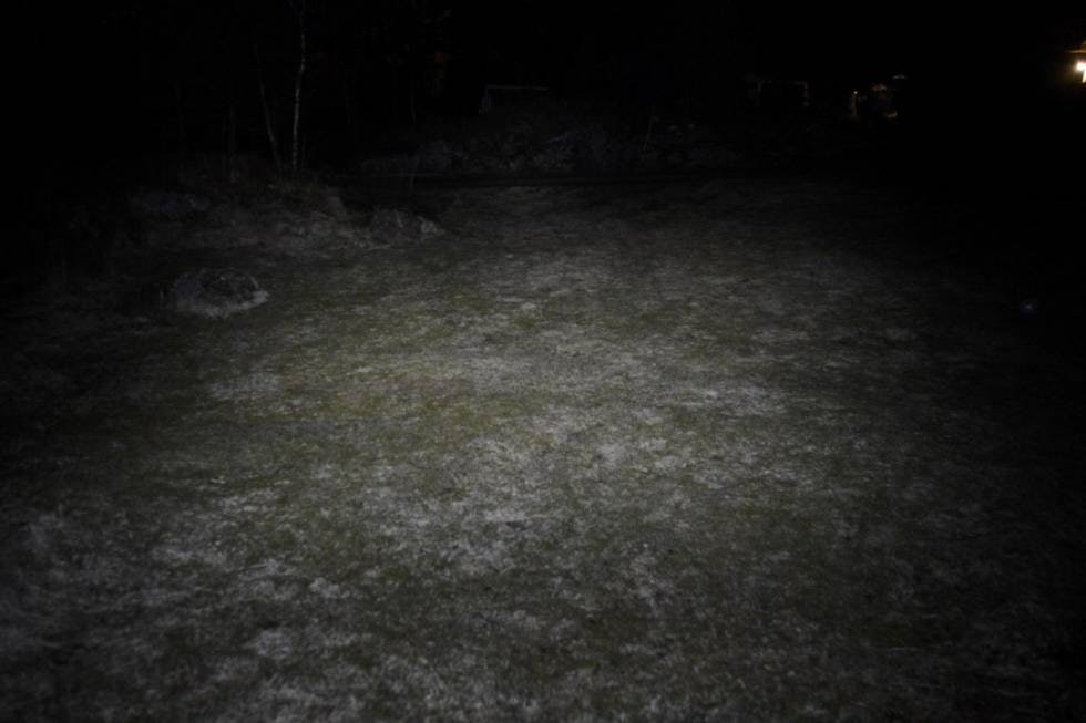 LYSBILDE: Petzl Ultra Vario har god spredning av lyset Lyset fra Petzl Ultra Vario hodelykt