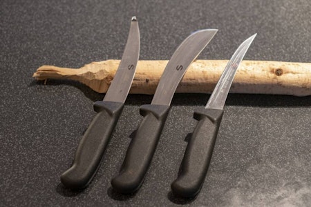 Gode kniver: Sanelli Supra er en serie solide slaktekniver som er enkle å vaske etter bruk. Test av Sanelli Supra slaktekniver