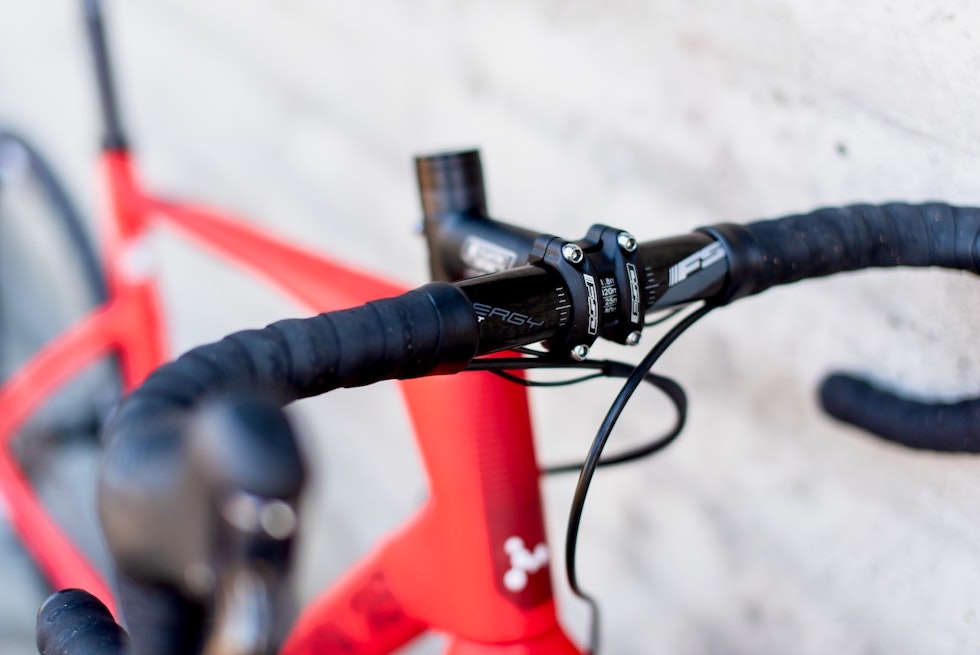 ALU-DELER: Styre og stem fra FSA er solide, men ikke spesielt lette. Argon18 Krypton CS