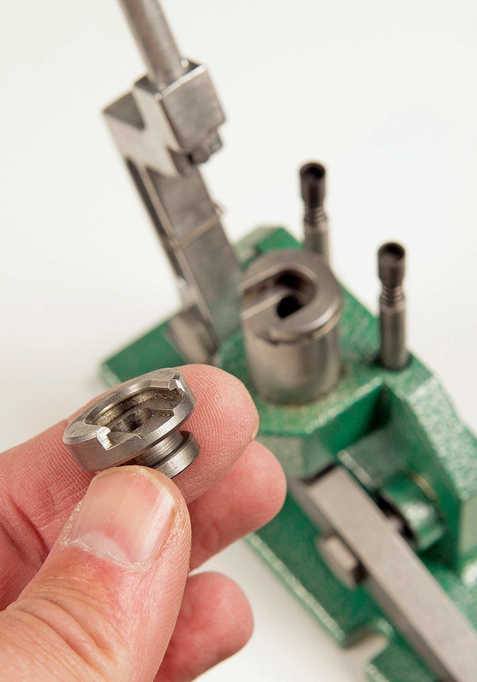 Standard: Tennhetteisetteren bruker standard hylseholder. Test-av-RCBS-Tennhetteisetter-5