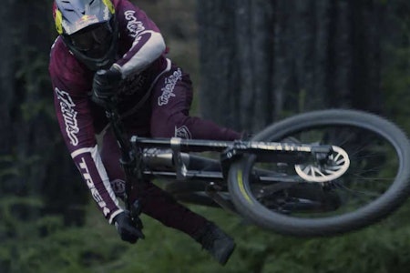 BRANDON SEMENUK: Brandon Semenuk har sluppet ny film i anledning sin første pro-modell fra Etnies.  Brandon Semenuk Etnies sykkelsko film