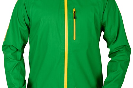 SOM NY: Over ett år med hyppig bruk synes ikke på vår testjakke. Fargen er fortsatt like frisk som på bildet og glidlåsene glir lett.  SOM NY: Over ett år med hyppig bruk synes ikke på vår testjakke. Fargen er fortsatt like frisk som på bildet og glidlåsene glir lett.