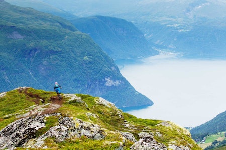 stisykling på sunnmøre, stisykling i fjørå, norrøna fjørå, stisykling i norge