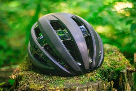 KLASSISK DESIGN: Ikke noe dilldall eller fiksfakseri med Lazer sin Sphere MIPS. Alle foto: Knut Andreas Lone KLASSISK DESIGN: Ikke noe dilldall eller fiksfakseri med Lazer sin Sphere MIPS. Alle foto: Knut Andreas Lone