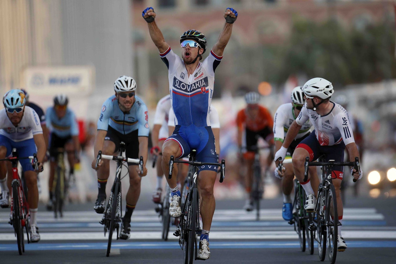 SAGAN IGJEN: Peter Sagan tok sin andre VM-tittel på rad i Qatar. Foto: Cor Vos.  SAGAN IGJEN: Peter Sagan tok sin andre VM-tittel på rad i Qatar. Foto: Cor Vos.