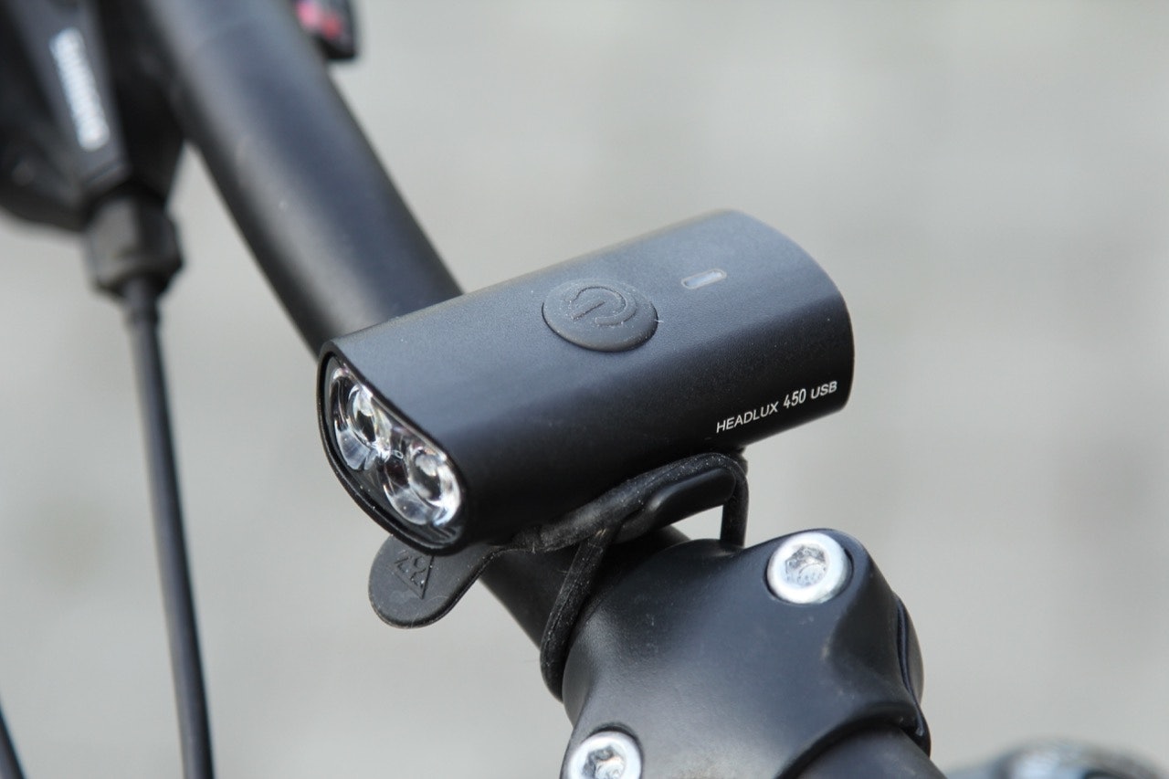 LITEN OG SOLID: Topeak Headlux 450 test Topeak Headlux 450 sykkellykt