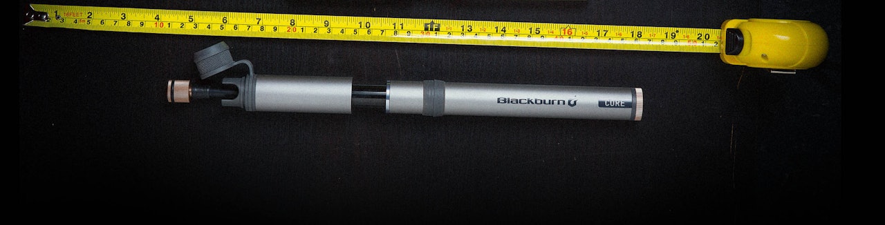 SYKKELPUMPE: Vi har testet minipumpen Blackburn Core Mini til stisykling og terrengsykling. sykkelpumpe blackburn mini minipumpe sykkel sykling