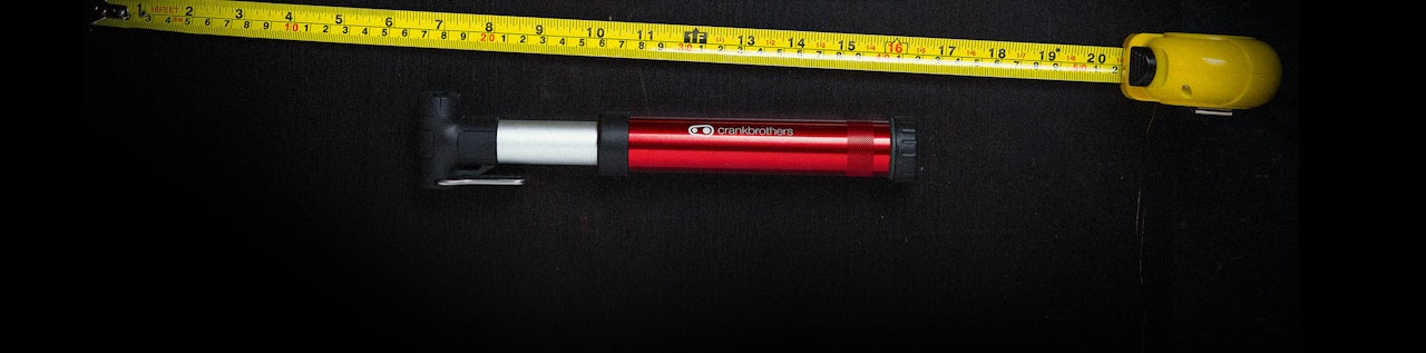 SYKKELPUMPE: Vi har testet minipumpen Gem Long fra Crank Brothers til stisykling og terrengsykling. test minipumpe sykkel crank brothers