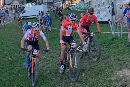 Erik Hægtad avsluttet verdenscupen 2019 med niendeplass i eliteklassen, i sin første sesong på øverste nivå. Her ved siden av Sebastian Fini fra Danmark (22). Foto: Eddy Knudsen Storsæter erik hægstad beste resultat verdenscup snowshoe usa