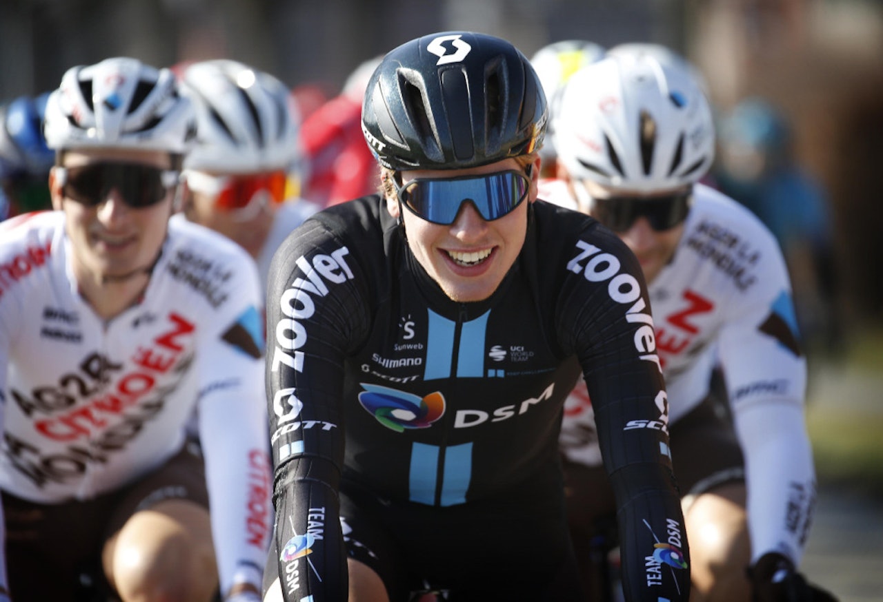 TESTET BROSTEIN: Andreas Leknessund her i aksjon i Kuurne-Brussels-Kuurne. Foto: Cor Vos TESTET BROSTEIN: Andreas Leknessund her i aksjon i Kuurne-Brussels-Kuurne. Foto: Cor Vos