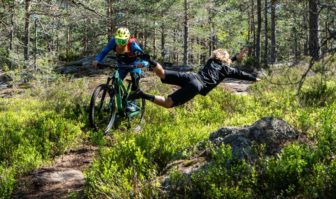 STIVETTREGLENE: Denne episoden av Terrengskolen tar for seg stivettreglene for terrengsyklister. Foto: Christian Nerdrum stivettreglene nots stisykling