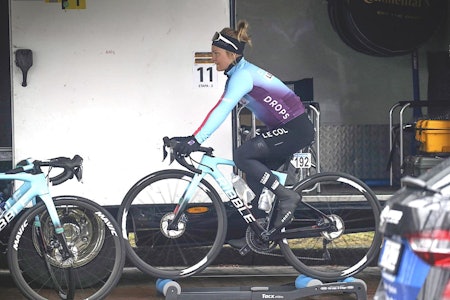 OPPTUR: Emilie Moberg er skuffet over resultatet, men stråler over prestasjonen i Scheldeprijs. Her under oppvarmingen. Foto: Cor Vos.  Emilie moberg Scheldeprijs