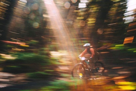 QUEEN OF THE MOUNTAIN: Innimellom deler Strava ut kroner syklister som har syklet et segment. Hvordan får man det og hva betyr det?  kom qom strava