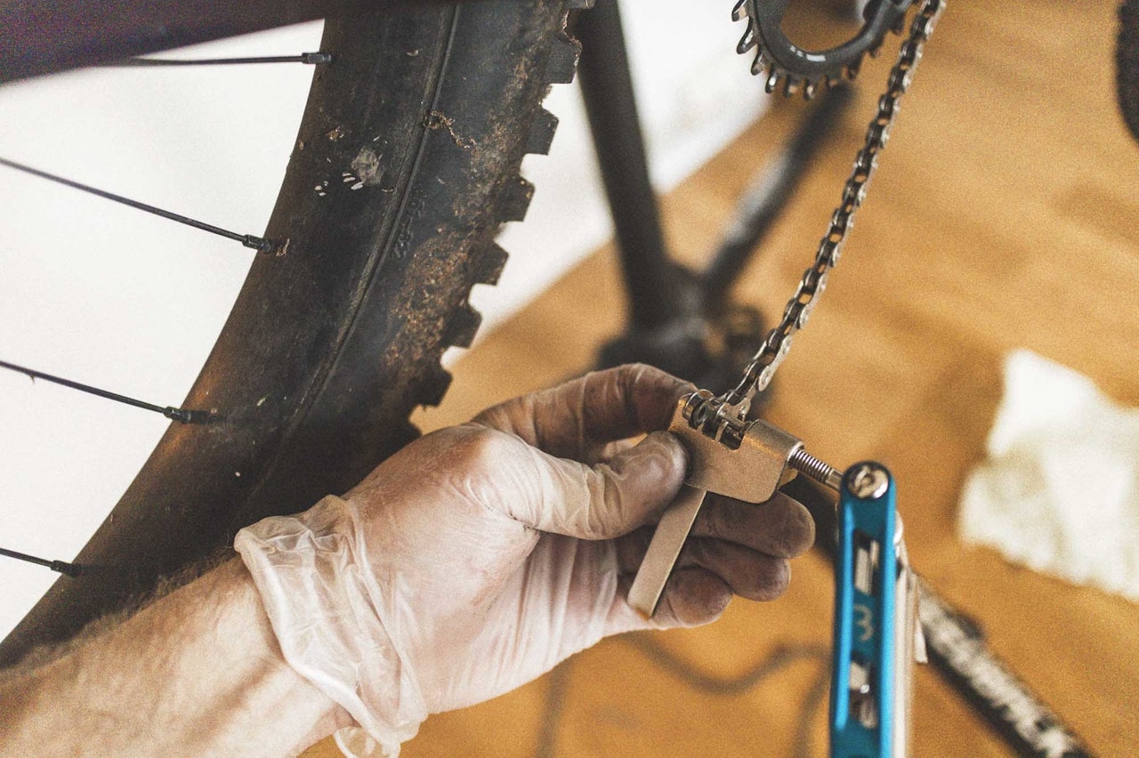 BYTT KJEDE NÅ: Våren og høsten er perfekte for å bytte kjede. Pass på at drivverket tåler det nye kjedet. kjedebytte