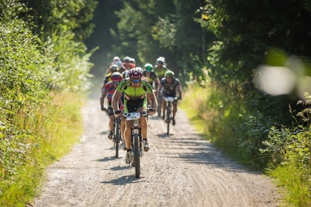 TILBAKE: Grenserittet måtte avlyse arrangementet i fjor, men grusklassikeren fra Strömstad til Halden er tilbake på terminlista i år med dato 21. august 2021. Foto: Snorre Veggan Grenserittet